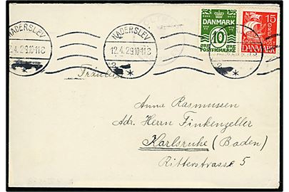 10 øre Bølgelinie og 15 øre Karavel på brev annulleret Haderslev og sidestemplet med sjældent posthornstempel MOLTRUP (HADERSLEV) til Karlsruhe, Tyskland. Skilling: 2000,-