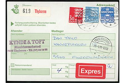 100 øre Bølgelinie, 5 kr. og 50 kr. Rigsvåben på adressekort for eksprespakke fra Thyborøn Havn d. 22.6.1988 til Frederikshavn.