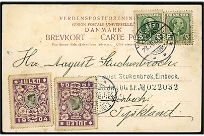 5 øre Chr. IX (2) og Julemærke 1904 stukken kant (2) på brevkort (Koldinghus) fra Holsted d. 28.1.1906 til Einbeck, Tyskland. Sen anvendelse af 1904 julemærke.