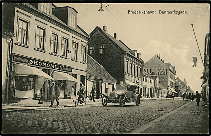 Frederikshavn, Danmarksgade med Økonomien Husholdnings artikler og automobil. H. W. Jensen u/no.