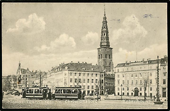 Højbro Plads og Nicolai Taarn set fra Christiansborgs Slotsplads med sporvogn. Dansk Lystrykkeri no. 982. Kvalitet 7