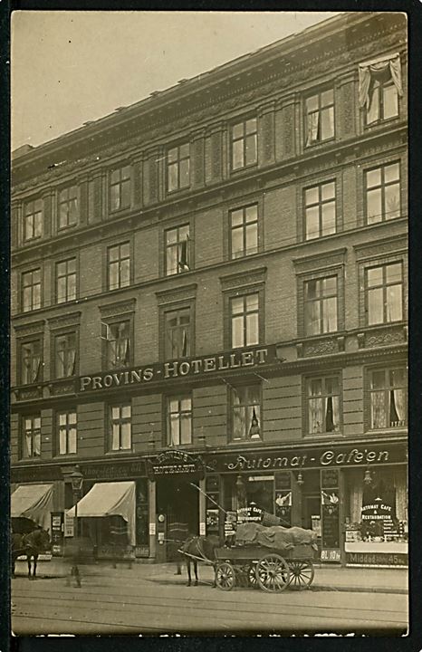 Vesterbrogade 22 Provins-Hotellet og Automat Café. Fotokort u/no. Kvalitet 8