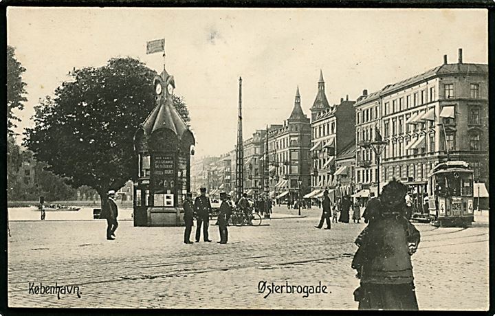 Østerbrogade med aviskiosk og sporvogn linie 4 vogn 524. Stenders no. 3851 Kvalitet 7