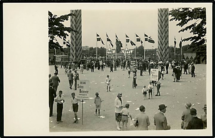 Fælled Parken. Jubilæums dyreskuet 1930. Fotokort u/no. Kvalitet 9