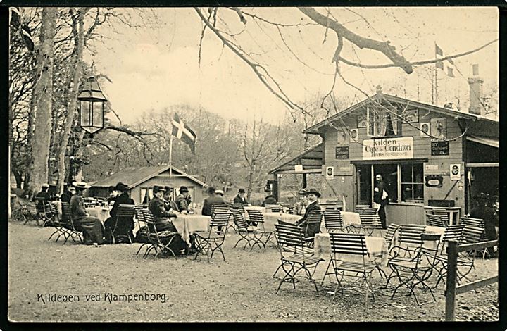 Klampenborg, Kildesøen med café og conditori “Kilden” ved Hans Rasmussen. Stenders no. 9928. Kvalitet 8