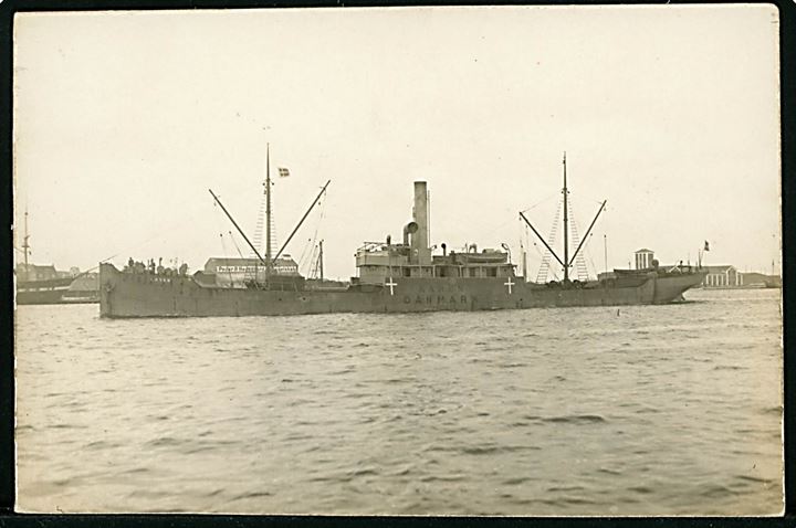 “Karen”, S/S, D/S Vesterhavet ved J. Lauritzen. Fotokort i neutralitetsbemaling under 1. verdenskrig. U/no. Kvalitet 7