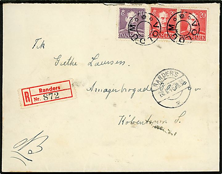10 øre og 20 øre (par) Chr. X på anbefalet brev annulleret med udslebet stjernestempel VOLDUM og sidestemplet Randers d. 28.6.1946 til København.
