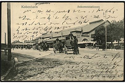 Købh., Ankomststationen med postvogne. C.F. no. 72.