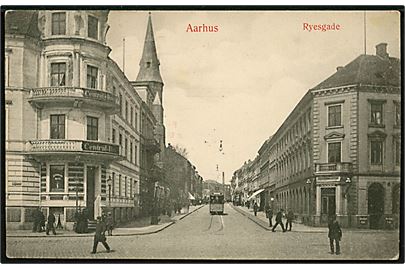 Aarhus, Ryesgade med Central Hotel og sporvogn. W. & M. no. 463.