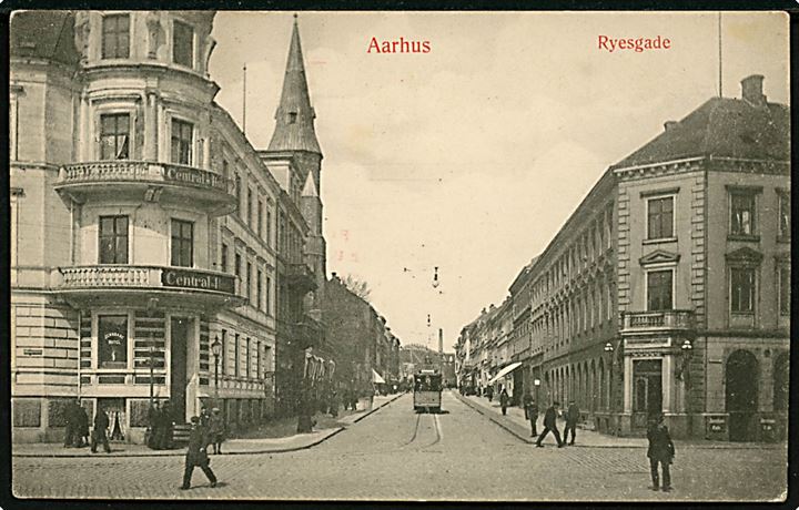 Aarhus, Ryesgade med Central Hotel og sporvogn. W. & M. no. 463.
