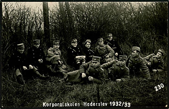 Haderslev. Korporalskolen 1932/33. Fotokort no. 230.