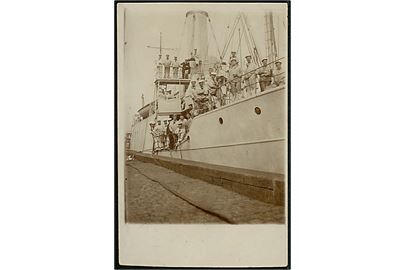 Lossen, mineskib i Korsør under 1. verdenskrig. Fotokort u/no.
