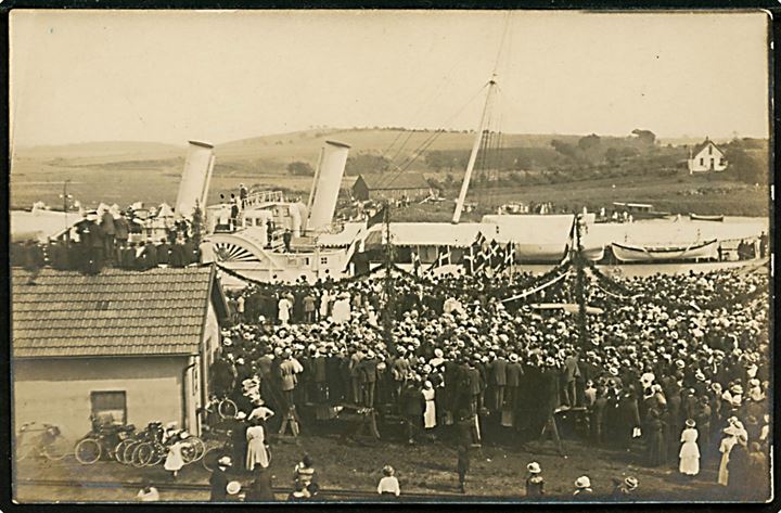 Genforening. Kongeskibet Dannebrog i Haderslev d. 10.7.1920. Fotokort u/no.
