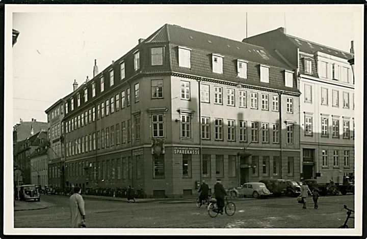 Facade med filial af Den sjællandske Bondestands Sparekasse. Fotokort u/no.