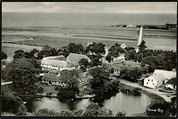 20 øre Fr. IX på brevkort (Omø by, Odense Luftfoto) annulleret brotype IIc Omø d. 8.7.1956 til Slagelse. Retur som ubekendt med flere stempler.
