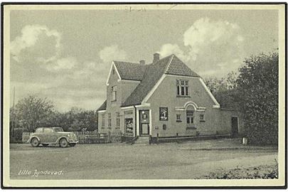 Forretning og bil i Lille Jyndevad. L. Andersen no. 2856.