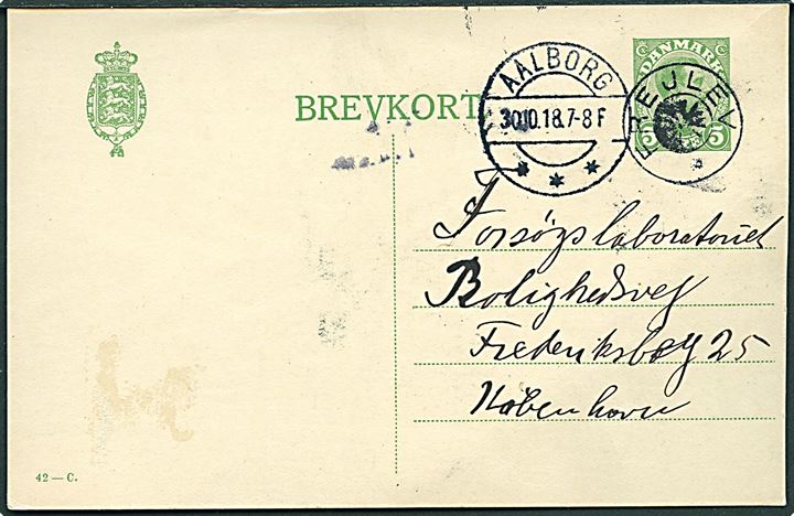 5 øre Chr. X helsagsbrevkort annulleret med stjernestempel FREJLEV og sidestemplet Aalborg d. 30.10.1918 til København.