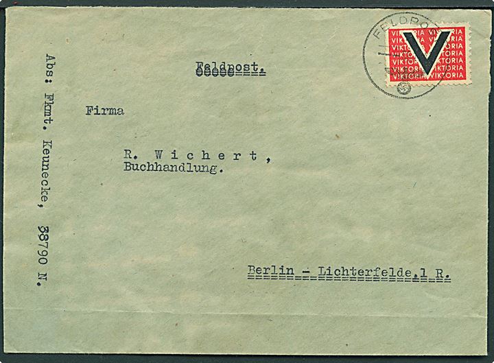 Ufrankeret feltpostbrev m. V-Viktoria mærkat stemplet Feldpost d. 6.11.1941 til Berlin, Tyskland. Fra soldat ved Feldpost-nr. 38790 N = Marine Nachrichten Offizier Bergen i Norge. 