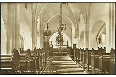Interiør af Sct. Kathrine Kirke, Hjørring. J. F. Petersens Boghandel no. 2022. Fotokort. 