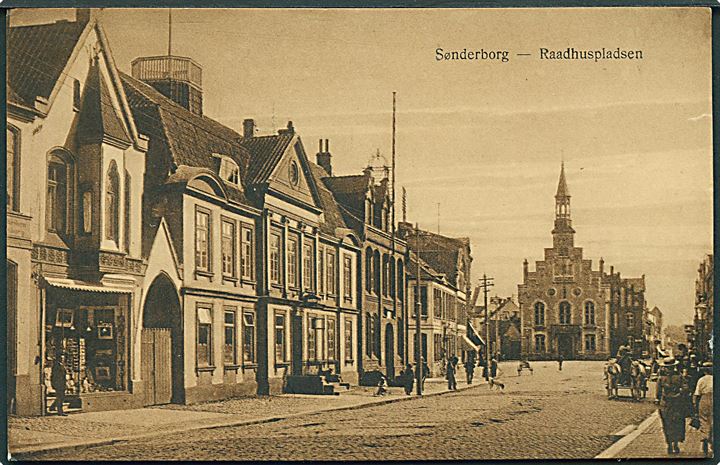 Raadhuspladsen i Sønderborg. Andreas Clausen no. M. 69.