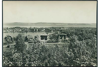 Utsikt over Indre Havn, Horten i Norge. Johan Sollies Boghandel no. 3122. Fotokort. 