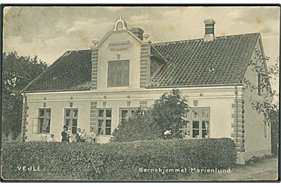 Børnehjemmet Marienlund, Vejle. Glarmester C. Clausen no. 9347.