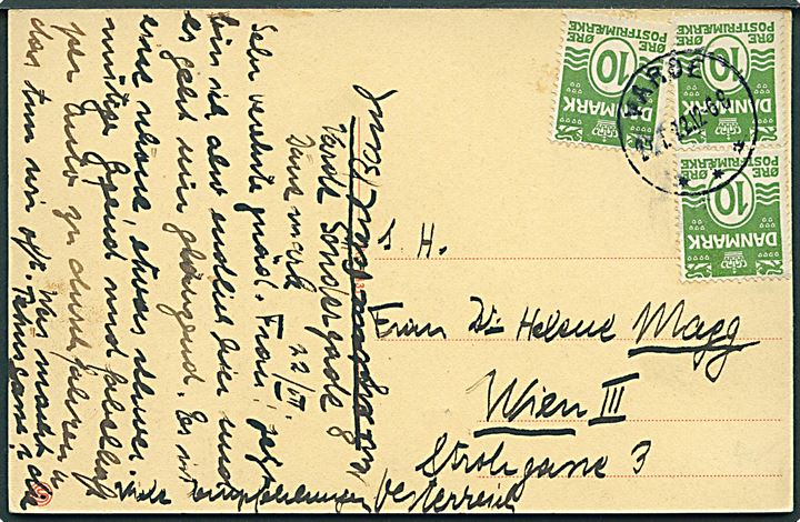10 øre Bølgelinie (3) på brevkort annulleret med brotype IIIb Varde d. 22.7.1922 til Wien, Østrig. Godt stempel.