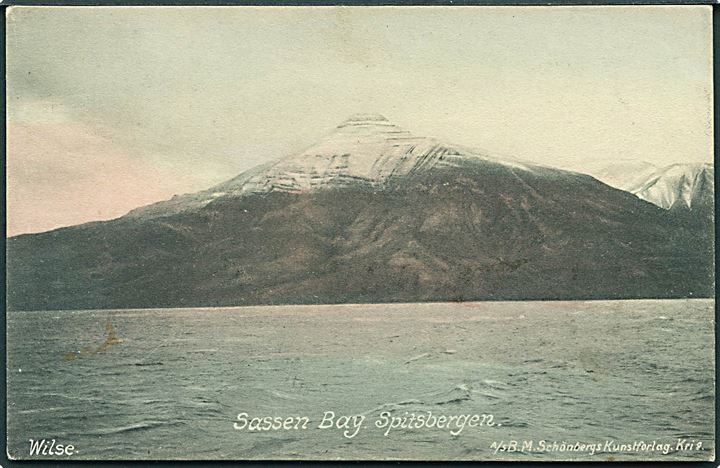 Svalbard. Sassen Bay. Spitsbergen. B. M. Schönberg no. 1702. Frankeret med 5 øre Posthorn annulleret med sejlende bureaustempel Hardanger - Søndhordlands Posteksp. E. d. 23.12.1907 til Bergen.