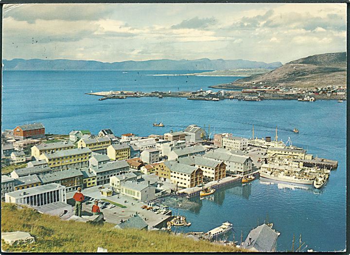 Hammerfest. Utsikt over byen. Hurtigruta ved Kaja, Norge. Knut Aúne Kunstforlag no. F - 760 - 1. 