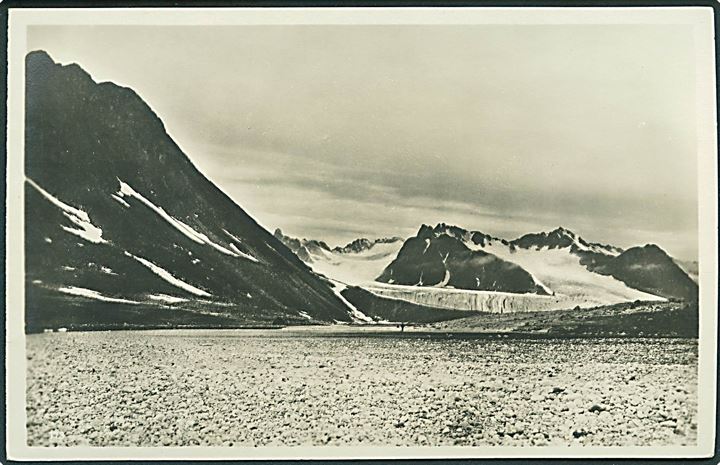 Svalbard. Magdalenenbucht, Spitzbergen. C. Müller u/no.