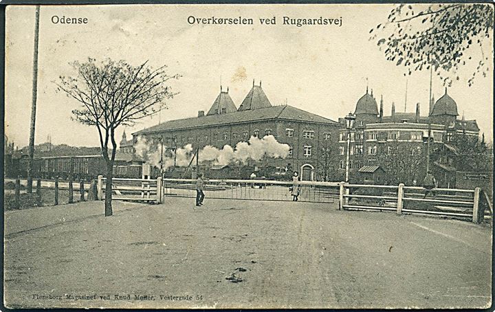 Overkørselen ved Rugaardsvej, Odense. Med Tog og vogne. Flensborg Magasinet u/no.