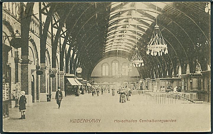 Hovedhallen Centralbanegaarden, København. S. N. Philipson no. 37. 