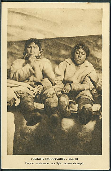Canada. Missions Esquimaudes serie IX. Eskimokvinder i igloo.
