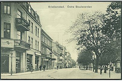 Östra Boulevarden i Kristianstad, Sverige. L. Littorins no. 11271. 