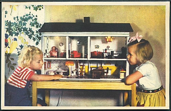 2 piger leger med dukkehus. W. & L. no. 509. 