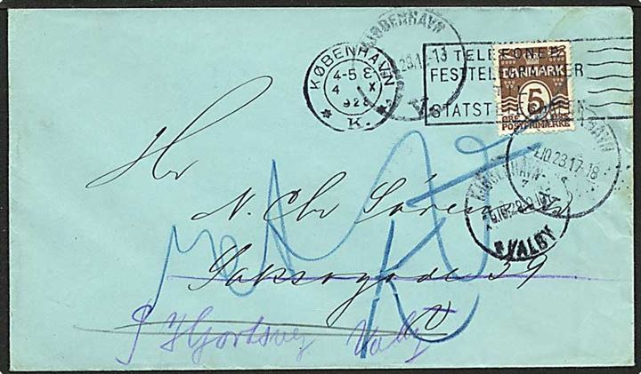 5 øre brun bølgelinie på lokalt sendt brev fra København d. 4.10.1928. Flyttet, hvorhen vides ikke.