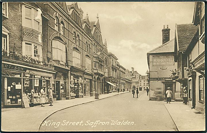 King Street, Saffron Walden. Hart & Son no. 69136. (Svagt knæk). 