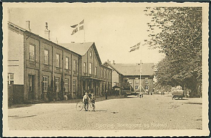 Hjørring, banegaard og posthus. Stenders Hjørring no. 57. Kvalitet 10