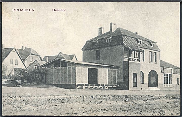 Broager, den nybyggede banegaard inden åbningen af jernbanen d. 15.8.1910. No. 71180. Kvalitet 8