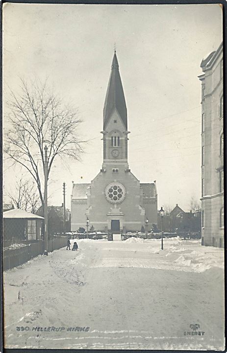 Hellerup, kirke i sne. Fotografisk Forlag no. 390. Eneret no. 212. Kvalitet 7