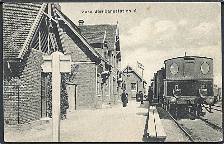 Fakse, jernbanestation med damptog. P. Alstrup no. 1412. Kvalitet 7