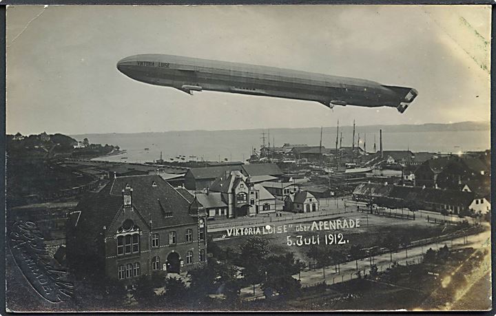 Zeppelin “Viktoria Louise” over Aabenraa d. 5.7.1912. H. Nedell u/no. Kvalitet 6