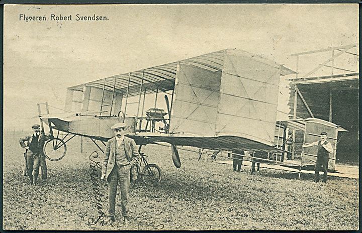 Robert Svendsen med sin flyvemaskine. Johs. Brorsen u/no. Kvalitet 7