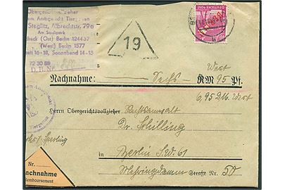 40 pfg. rød Berlin provisorium single på lokalbrev med postopkrævning i Berlin d. 11.10.1949. Kuvert beklippet.