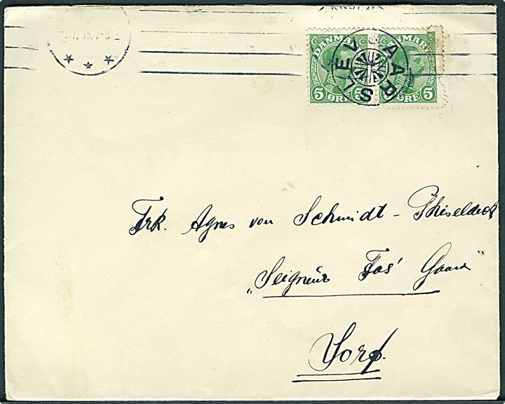 5 øre Chr. X i parstykke (ene mærke defekt) på brev annulleret med stjernestempel AARSLEV og sidestemplet Randers d. 1.7.1915 til Sorø.