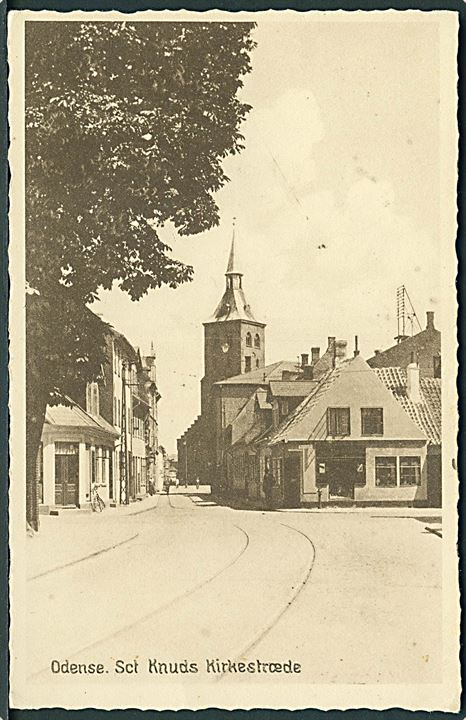 Sct. Knuds Kirkestræde i Odense. Stenders, Odense no. 237. 