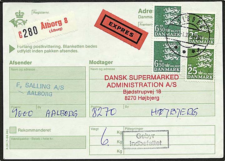 6,50 kr. og 25 kr. Rigsvåben i 2 parstykker på adressekort for sent indleveret eksprespakke fra Ålborg d. 27.1.1987 til Højbjergn. Rammestempel: Gebyr indbefattet.
