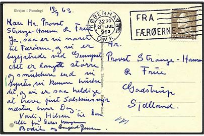 25 øre Fr. IX på brevkort (Kirkjan i Funningi) annulleret med skibsstempel København OMK / Fra Færøerne d. 21.7.1963 til Gadstrup, Danmark.