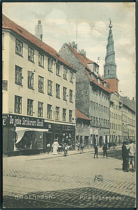Prinsessegade med butikker i København. Stenders no. 3194. 