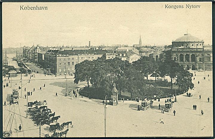 Kongens Nytorv med Kiosk, sporvogne & omnibusser, København. C. F. no. 84. 